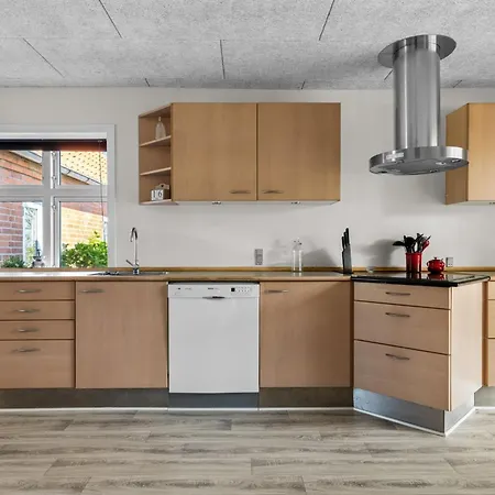Alisa - 2-5km From The Sea By Interhome Feriehus